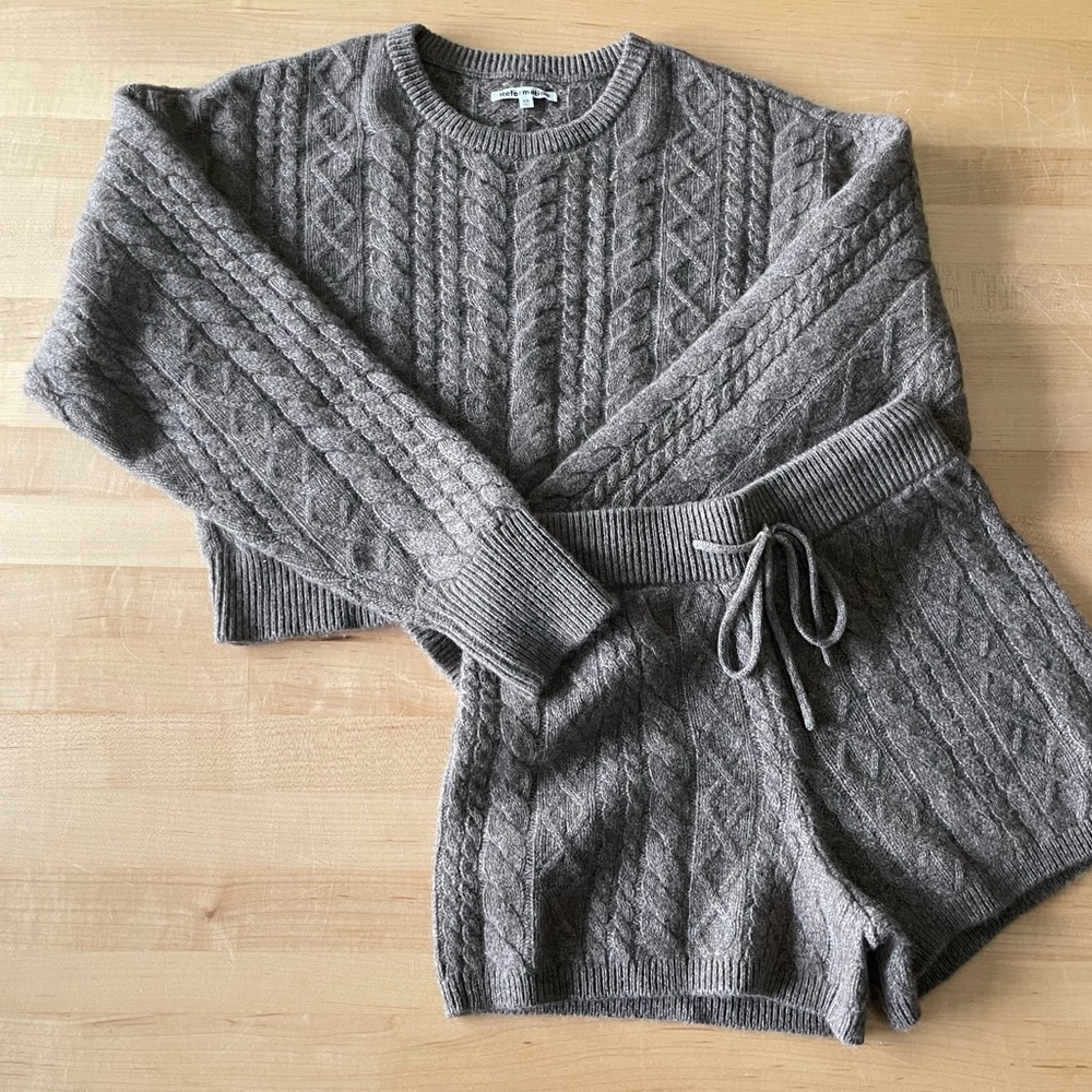 Reformation Alfio Cashmere Set
